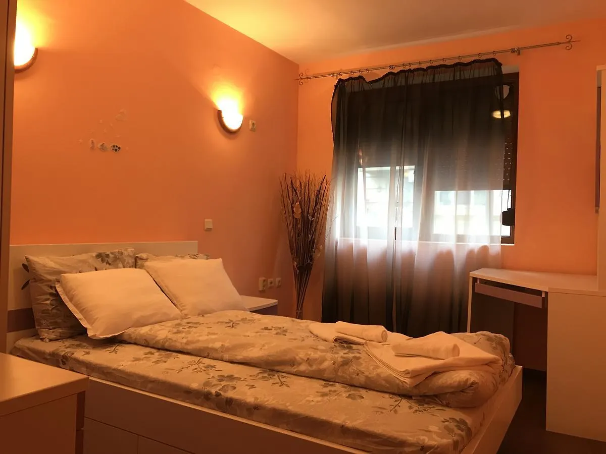 Apartment Perushtiza 3 0*, Burgas